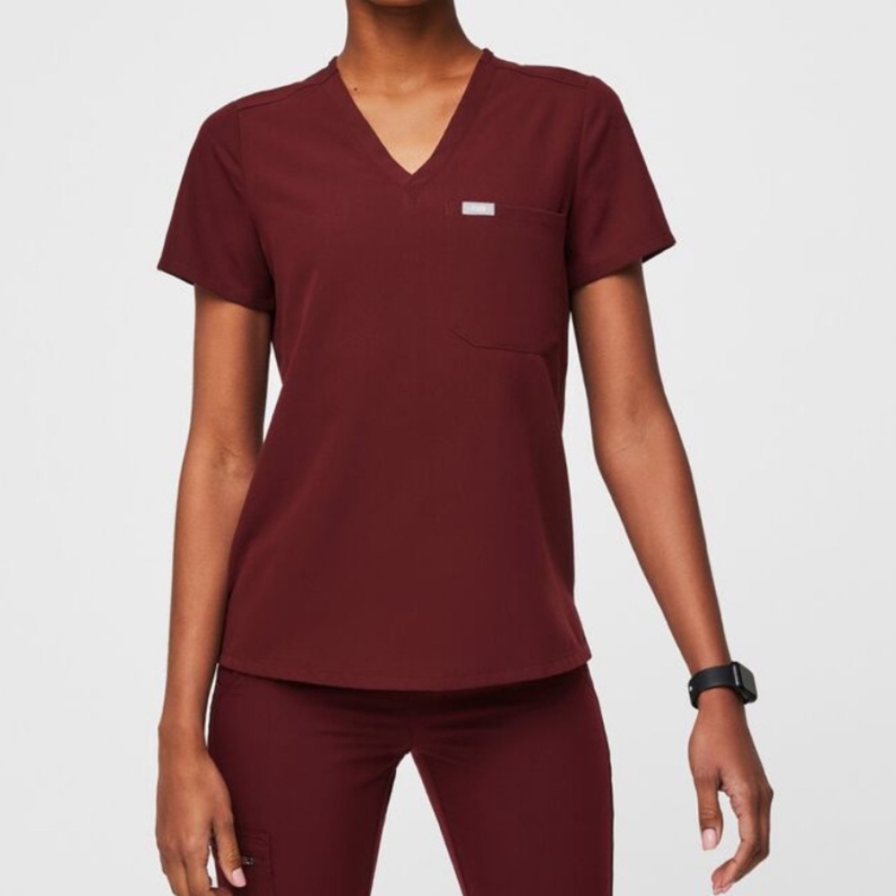 Figs Catarina One Pocket Scrub Top Burgundy Large